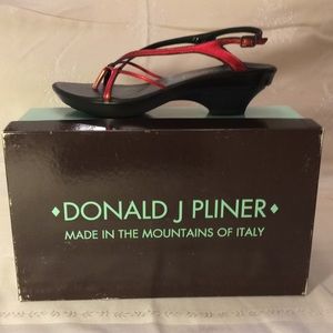 Donald J PLINER Sandals NWT